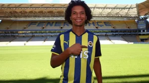 fenerbahce-willian-arao-ile-21-yillik-sozlesme-imzaladi-Vt8leLQK.webp