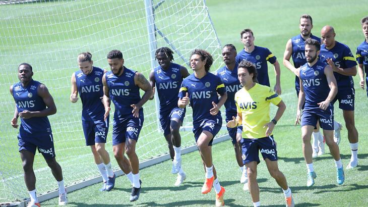 fenerbahcenin-dinamo-kiev-mesaisi-suruyor-M1jM9MVk.jpg