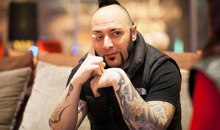 Hayko Cepkin, ‘Konser yüzünden bebeği uyutamayacağım’ diyen hayranı için sahnede ninni söyledi