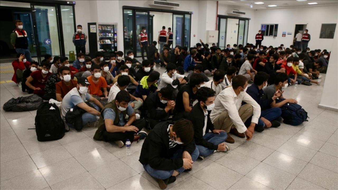 İstanbul’da bugüne kadar 94 bin 708 kaçak göçmen yakalandı