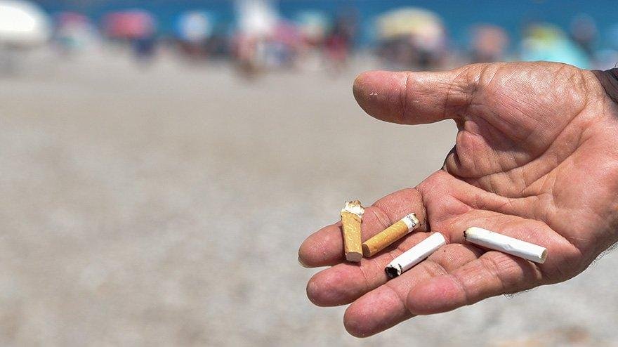 Konyaaltı Sahili’nde izmarit kirliliği! ‘Metrekarede 50-100 arası…’