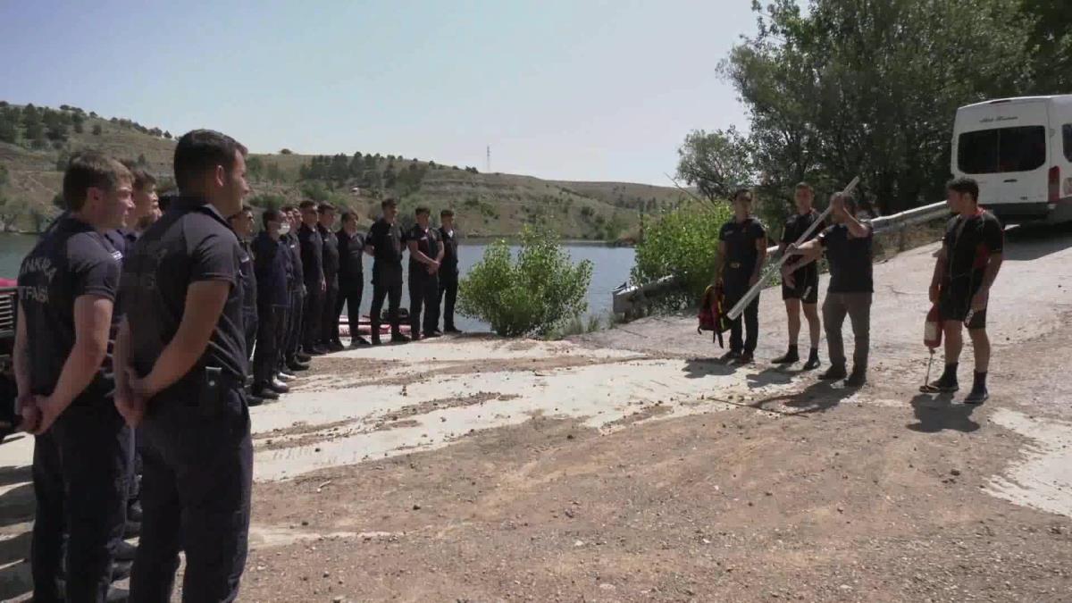 Ankara Büyükşehir’in Göreve Yeni Başlayan 450 İtfaiye Personelinin Saha Eğitimleri Devam Ediyor