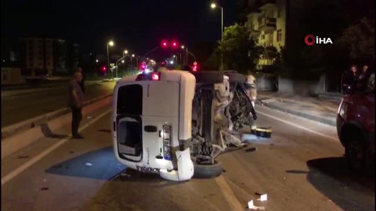 Polatlı’da otomobil yan yattı: 2 yaralı