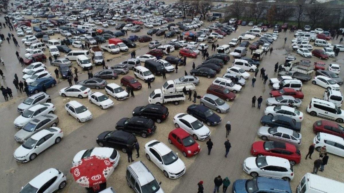 Son Dakika! 2. el oto satışında 6 bin km şartını hülle yoluyla ihlal edenlere 300 bin liraya kadar ceza kesilecek