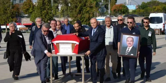 Eski Kültür Bakanı Agah Oktay Güner, 88 yaşında hayatını kaybetti