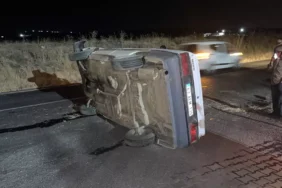 Siverek'te Otomobil Devrildi: 3 Yaralı
