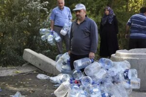 ankarada-su-kesintisi-krizi-vatandaslar-cesmelere-akin-etti-LMMrLiXT.jpg