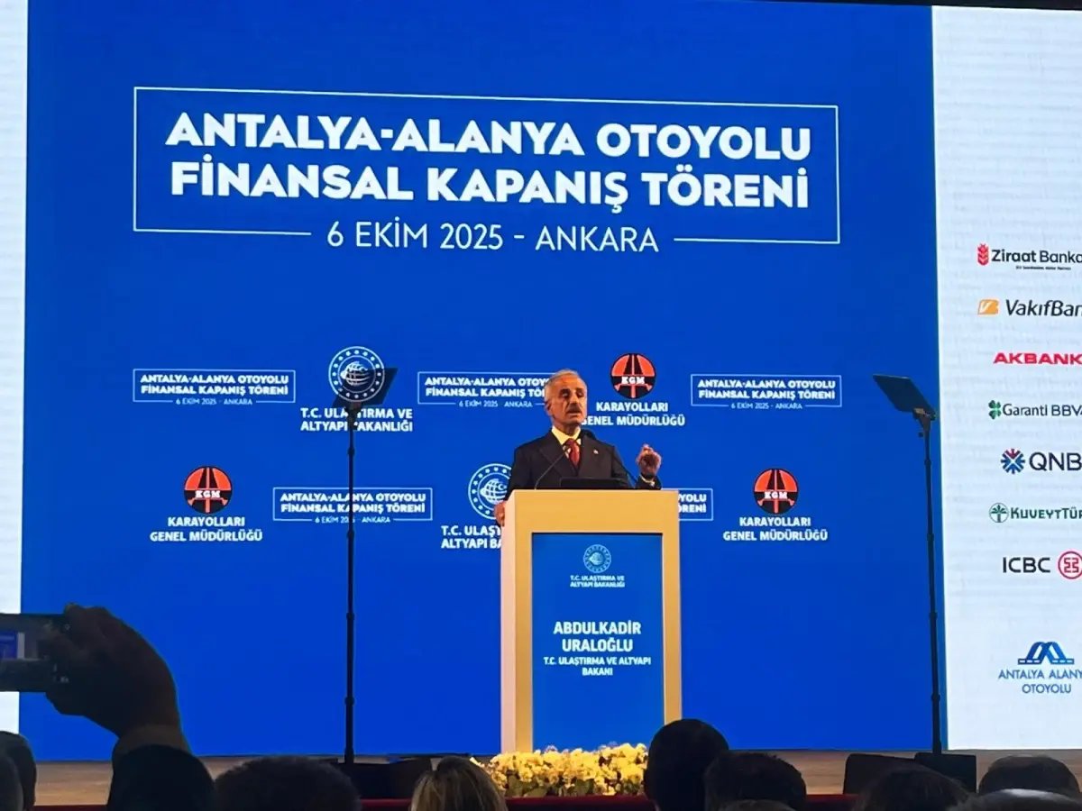 Bakan Uraloğlu: Antalya-Alanya Otoyolu modern mühendisliğin örneklerinden biri olacak