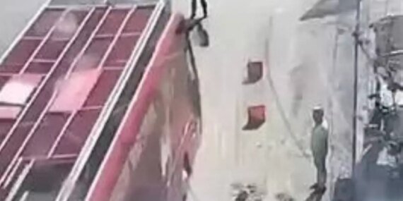 CHP Otobüsünün Şoförüne Dava Açıldı