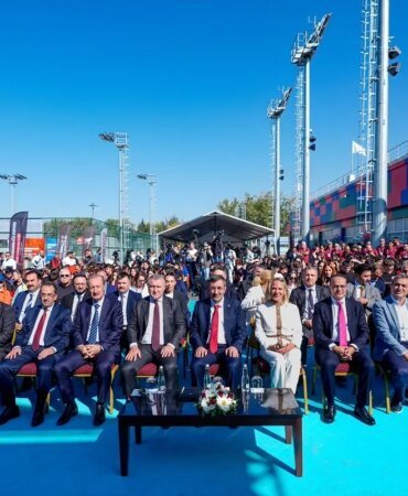 cumhurbaskani-yardimcisi-yilmaz-cumhurbaskanligi-kupasi-tenis-turnuvasinin-acilisinda-konustu-aciklamasi-hzV4rC2n.jpg