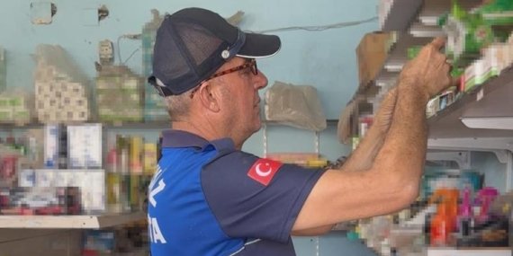 Yer: Mersin! Ürünlerin son kullanım tarihini gören zabıtalar da şaşkına döndü