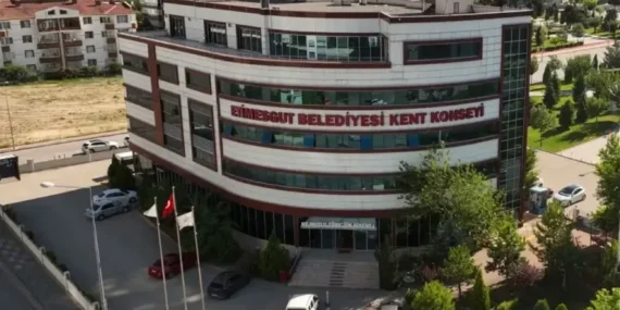 Etimesgut Belediyesi’ne operasyon neden yapıldı, Erdal Beşikçioğlu gözaltına alındı mı?