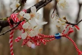 Marteniçka ne zaman çıkarılır? Leylek görmeden marteniçka bilekliği çıkarılır mı?