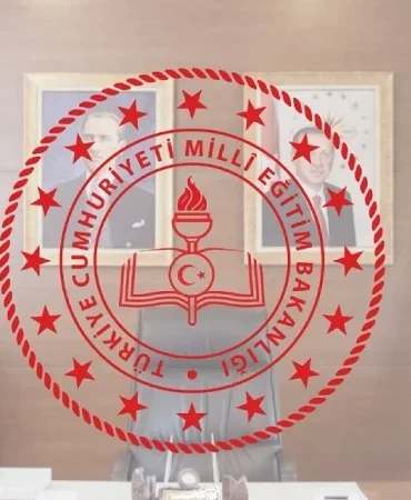Yarın 15 Nisan okullar tatil edildi mi, hangi illerde okullar tatil? İstanbul, Ankara, İzmir, Bursa, Şanlıurfa'da okullar tatil mi? Valilik açıklamaları son dakika gelişmeler