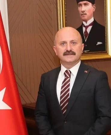 Osman Varol kimdir?