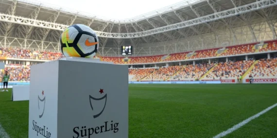 SÜPER LİG PUAN DURUMU 30. HAFTA: Galatasaray, Trabzonspor ve Fenerbahçe’nin puanı kaç? Lider kim? İşte güncel puanlar
