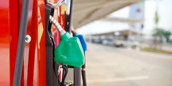 Motorine büyük indirim kapıda: Benzin ve motorin fiyatları ne kadar oldu, motorine indirim kaç lira? İşte 13 Nisan 2026 son fiyat listesi