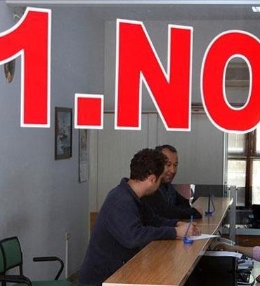 1 MAYIS NOTERLER AÇIK MI, KAPALI MI? 1 Mayıs 2026 Cuma günün noterler çalışıyor mu, nöbetçi noter var mı? Noter çalışma saatleri