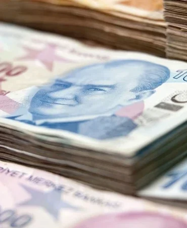 Emekliler için kritik tarih: 2026 Kurban Bayramı emekli ikramiyesi ne kadar olacak, ne zaman yatacak? Dul ve yetim aylığı alanlara bayram ikramiyesi verilecek mi?
