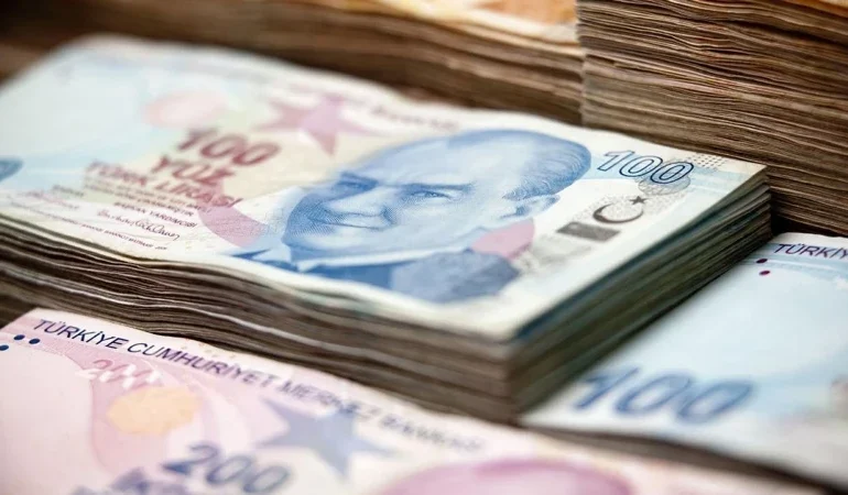 Emekliler için kritik tarih: 2026 Kurban Bayramı emekli ikramiyesi ne kadar olacak, ne zaman yatacak? Dul ve yetim aylığı alanlara bayram ikramiyesi verilecek mi?