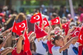 23 Nisan resmi tatil mi? 22 Nisan Çarşamba yarım gün mü? 2026 takvimi belli oldu