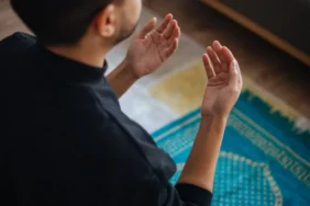 Mevlid Gecesi ne zaman, hangi gün idrak edilecek? Rebiülevvel ayının 12. gecesi ne zaman? Diyanet takvimine göre Mevlid Gecesi 2026 tarihi