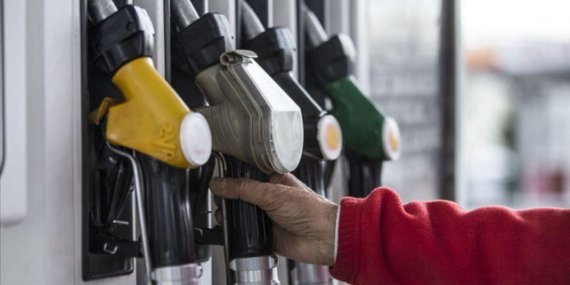 Benzin ve motorin (mazot) litre fiyatı ne kadar, indirim ya da zam var mı? İşte 3 Nisan güncel benzin, motorin ve LPG fiyatları