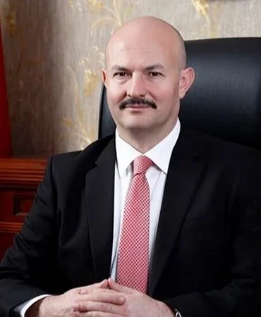 Abdullah Küçük kimdir?