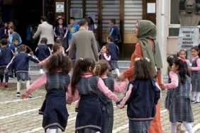 Veli Randevu Sistemi nedir? Okullara randevusuz giriş yasaklandı mı, veliler okula nasıl girecek? Yeni okul kuralları