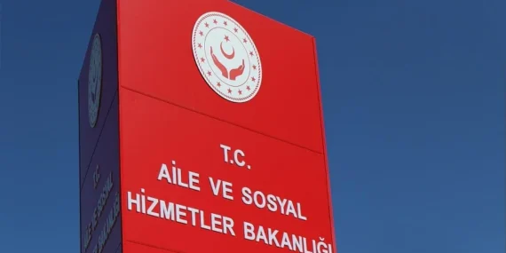 Resmi Gazete’de yayımlandı: Aile Bakanlığı KPSS ile mülakatsız 680 personel alımı yapacak! İşte başvuru şartları ve tarihleri