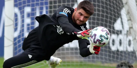 Ersin Destanoğlu Beşiktaş’ta kalacak mı, gidecek mi? Son dakika Beşiktaş transfer haberleri