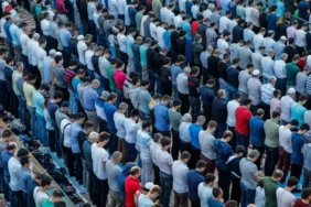 KURBAN BAYRAMI NAMAZ SAATLERİ 2026: Diyanet bayram namazı vakitlerini duyurdu! Ankara, İzmir, Bursa, İstanbul'da bayram namazı saat kaçta? İşte il il vakitler