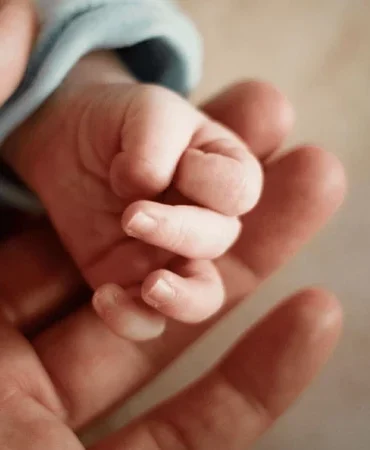 8 haftalık ilave doğum izni kimlere verilecek? 24 haftalık doğum izni şartları, başvuru süreci ve hesaplama yöntemi