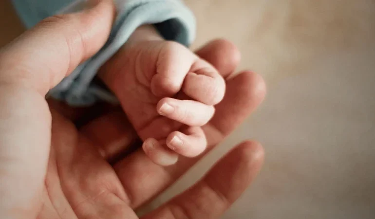 8 haftalık ilave doğum izni kimlere verilecek? 24 haftalık doğum izni şartları, başvuru süreci ve hesaplama yöntemi