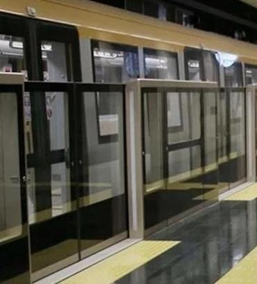 OTOBÜSLER, METRO, FÜNİKÜLER, TRAMVAY BUGÜN AÇIK MI, SEFER YAPIYOR MU? 1 Mayıs'ta toplu taşıma (metro, metrobüs, otobüsler) ücretsiz mi, bedava mı? Bugün hangi seferler durduruldu?