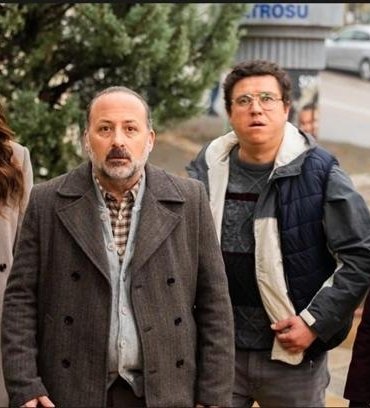 Kalender Pide filminin konusu nedir? Kalender Pide filminin oyuncuları kimler?
