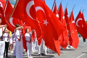 18 Mayıs Pazartesi yarım gün mü, 19 Mayıs 2026 resmi tatil mi? Okullar, üniversiteler ve bankalar açık mı? İşte tatil durumu