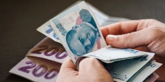 Emekli bayram ikramiyesi ne zaman yatacak? SSK, Bağ-Kur ve Emekli Sandığı için tek tek tarih verdi