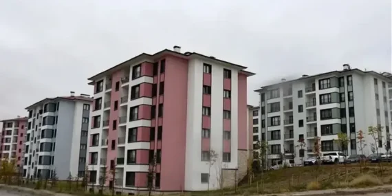 TOKİ kazananları dikkat: Ödeme takvimi için geri sayım başladı! Sözleşme, peşinat ve taksit detayları