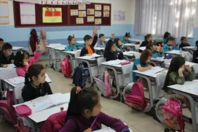 Okullar ne zaman kapanacak? 2026 MEB takvimiyle karne ve yaz tatili tarihi