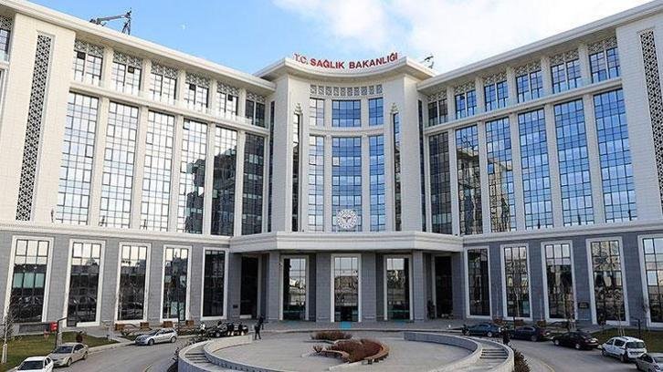 İSTEĞE BAĞLI İLLER ARASI YER DEĞİŞTİRME 2026: Sağlık Bakanlığı iller arası tayin başvuruları başladı mı, kura ne zaman çekilecek?