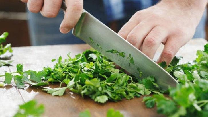 Pazardaki maydanoz demetlerine gizlenen ölümcül tehlike! Sadece iki dalı bile solunumu durdurmaya yeten dünyanın en zehirli bitkileri hangileri?