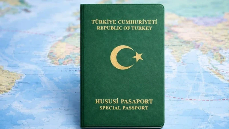 Yeşil pasaportla seyahat yasaklandı mı? Resmi açıklama geldi