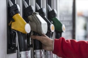 Motorin'in litre fiyatı ne kadar, indirim geldi mi? İşte 9 Haziran güncel benzin, motorin ve LPG akaryakıt fiyatları
