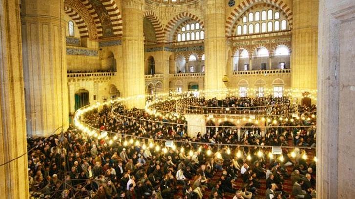 CUMA NAMAZI SAATLERİ 31 TEMMUZ | Cuma namazı saat kaçta kılınacak? Diyanet İstanbul, Ankara ve İzmir ve diğer tüm illerin Cuma namazı vakti
