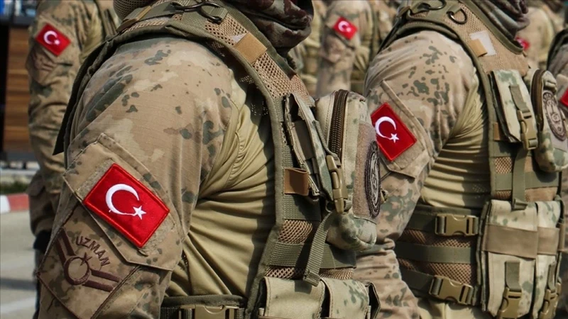 SON DAKİKA TSK DÜZENLEMESİ MECLİS’TE KABUL EDİLDİ: Uzman erbaşlar ve sözleşmeli erleri ilgilendiren düzenlemeler neler? Uzman erbaş sicil sistemi nasıl olacak, yüzde 60 şartı ne anlama geliyor?