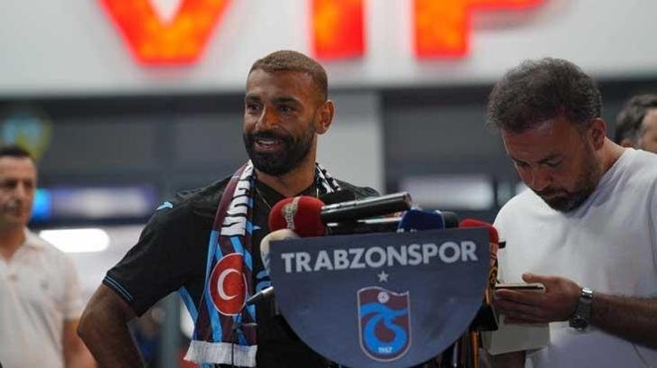Mohamed Salah imza töreni saat kaçta? Mohamed Salah İmza töreni hangi kanalda canlı olarak yayınlanacak?
