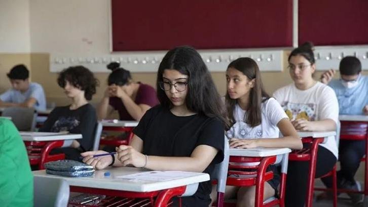 LİSE KAYITLARI NE ZAMAN BAŞLIYOR? 2026-2027 MEB Anadolu, Fen ve Meslek (9., 10. 11. ve 12 sınıf) lise kayıt tarihleri