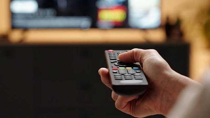 TV KANAL YAYIN AKIŞI 30 AĞUSTOS! Bu akşam TV’de hangi dizi ve filmler var? Kanal D, ATV, Star TV, Show TV, NOW TV, TV8, TRT 1 kanal yayın akışı listeleri…