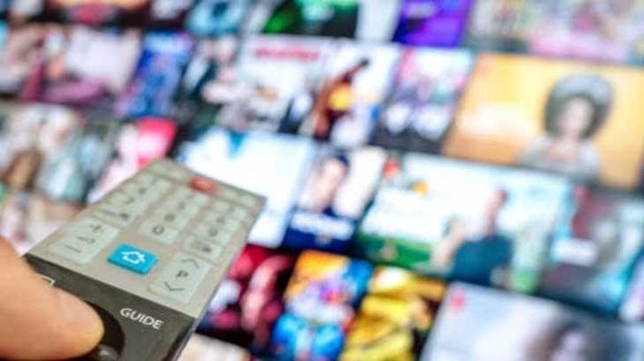 TV KANAL YAYIN AKIŞI 4 EYLÜL! Bu akşam TV’de hangi dizi ve sinema filmleri ekrana gelecek? Kanal D, Star TV, ATV, NOW TV, TRT 1, TV8, Show TV kanal yayın akışı listesi…